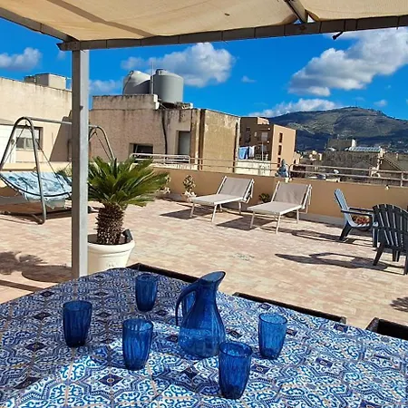 La Terrazza Illuminata Luxury Rooftop Lägenhet Trapani